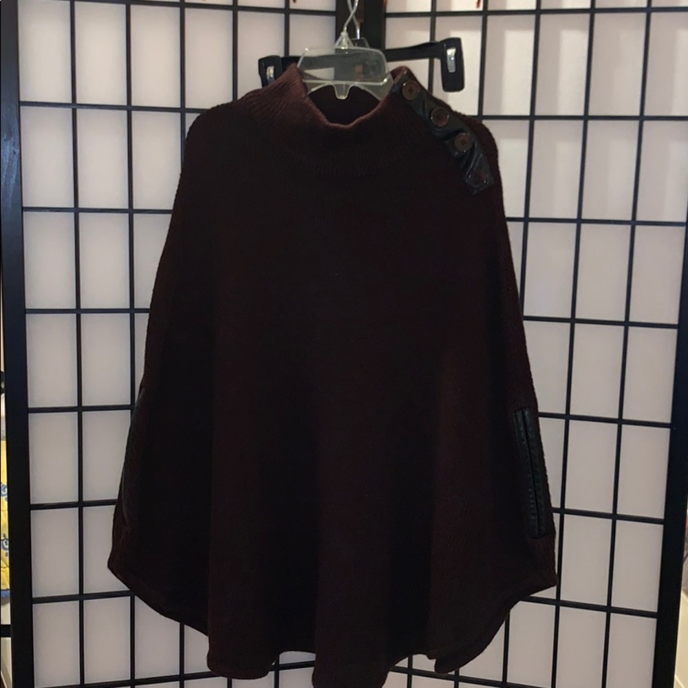 NY&C PLUM PONCHO